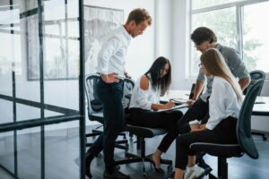 Read more about the article Procedura zwolnienia grupowego – obowiązki pracodawcy