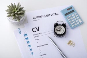Read more about the article Jak przygotować CV i list motywacyjny w języku obcym