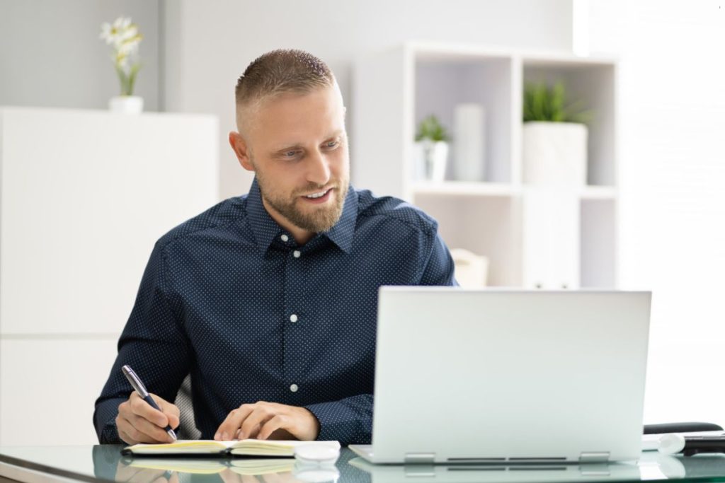 Jak wybierać kursy online