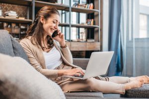 Read more about the article Praca zdalna w regulaminie: zasady, narzędzia, BHP