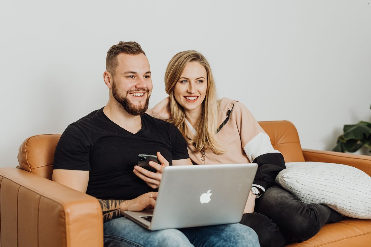 Read more about the article Szybkie pożyczki online w praktyce: jak wybrać chwilówkę i pożyczkę pozabankową bez zbędnego ryzyka