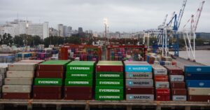 Read more about the article Import: Wprowadzenie towarów z zagranicy do sprzedaży