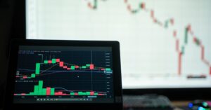 Read more about the article E-biznes: Prowadzenie działalności handlowej przez Internet