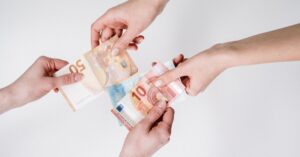 Read more about the article Luka płacowa: Różnica wynagrodzeń w strukturze firmy