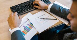 Read more about the article Ewaluacja: Ocena wyników i procesów w firmie