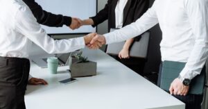 Read more about the article Partnerstwo: Współpraca między firmami lub podmiotami biznesowymi